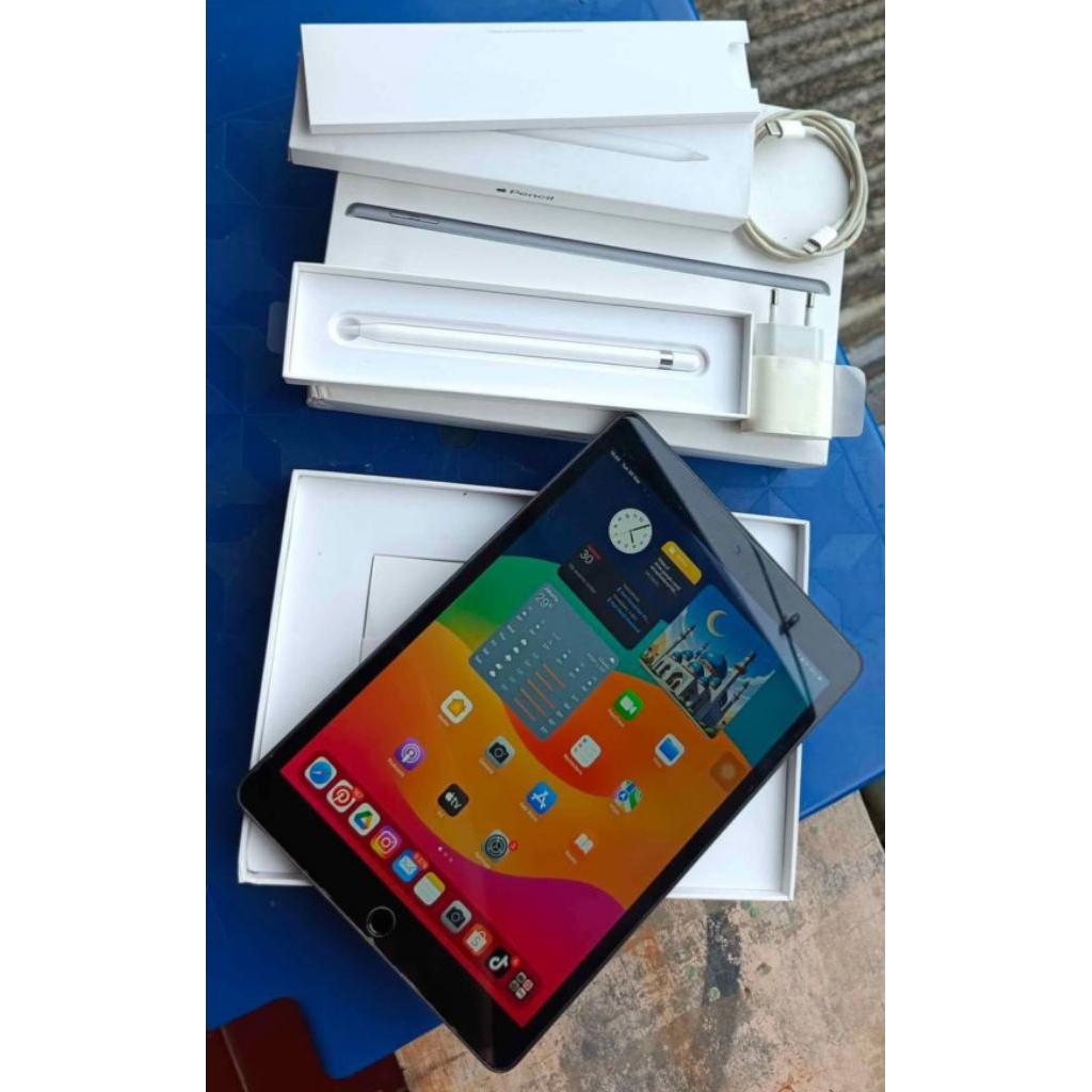 APPLE IPAD GEN 9 + APPLE PENCIL