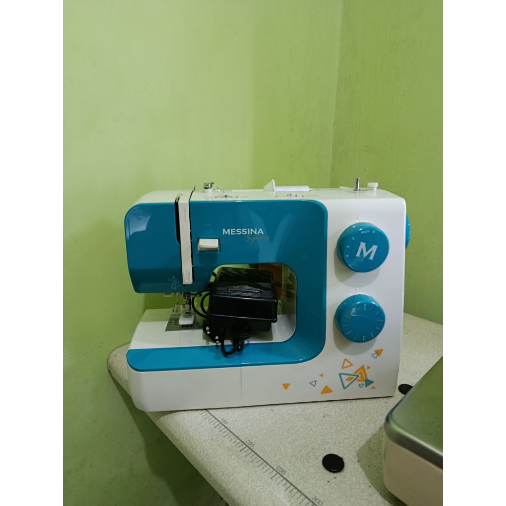 mesin jahit messina second