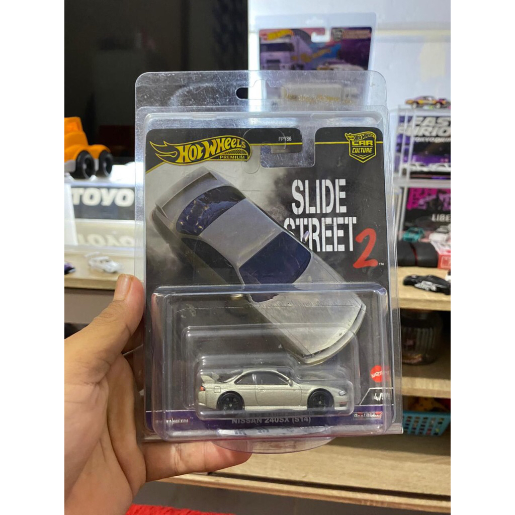 hot wheels premium nissan 240sx s14