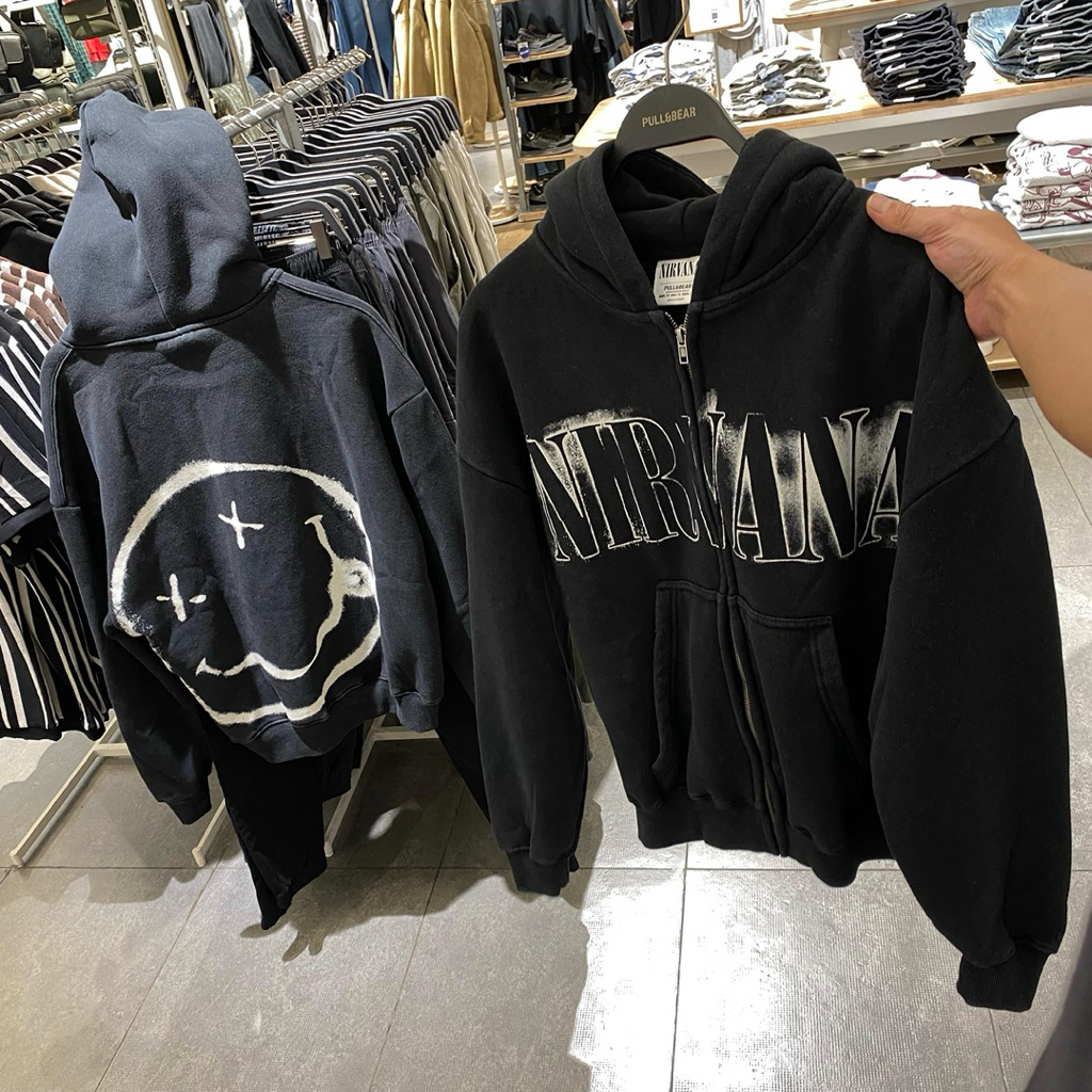 Jastip. Hoodie Zipper Pull&Bear x Nirvana (Man)
