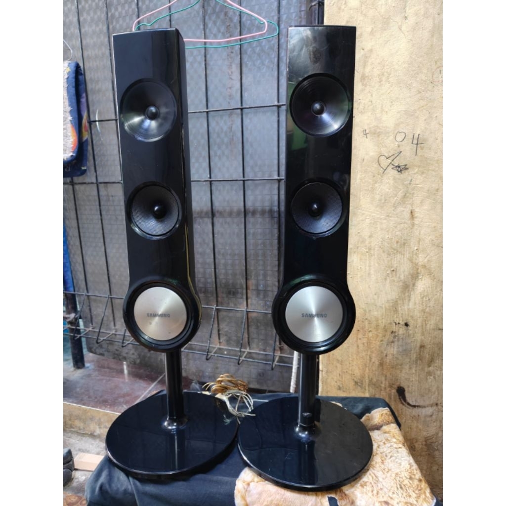 speaker vocal front left Samsung HT F453HK