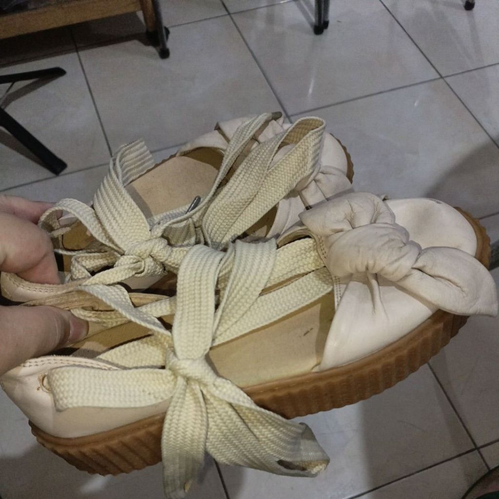 sepatu sandal wanita Puma fenti by rihanna size insole 24,5 cm