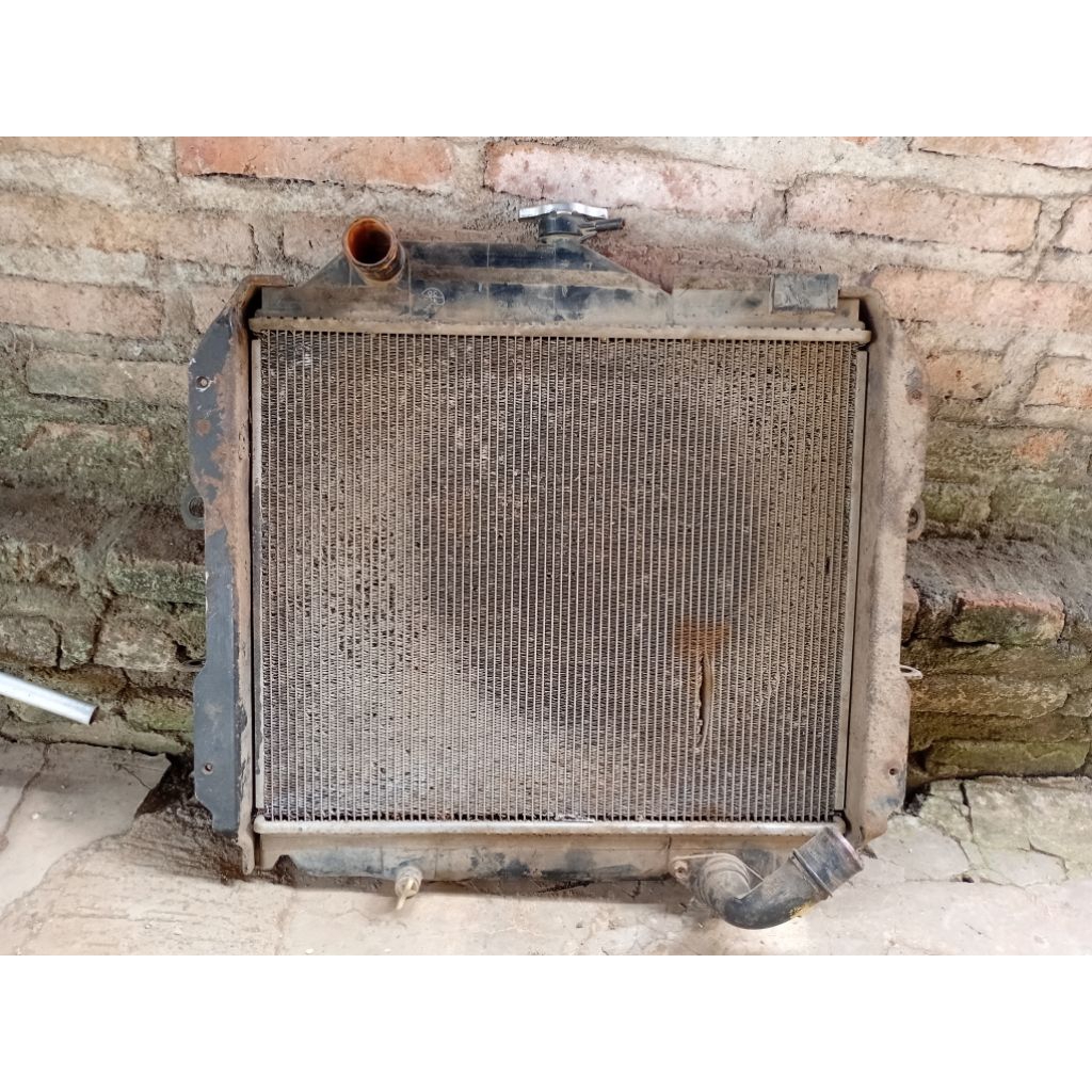 Radiator bekas L300 Bensin