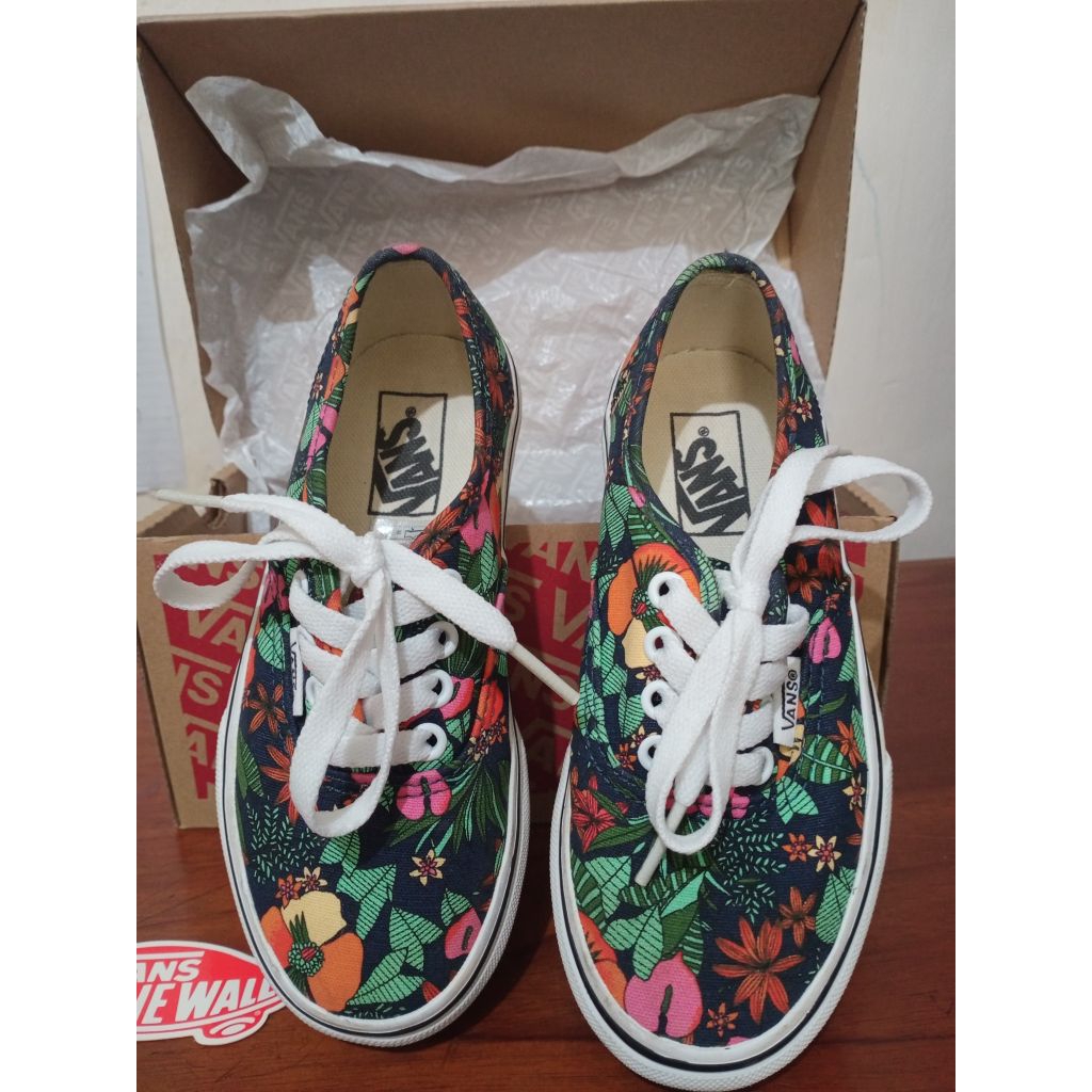 Sepatu vans anak perempuan ori