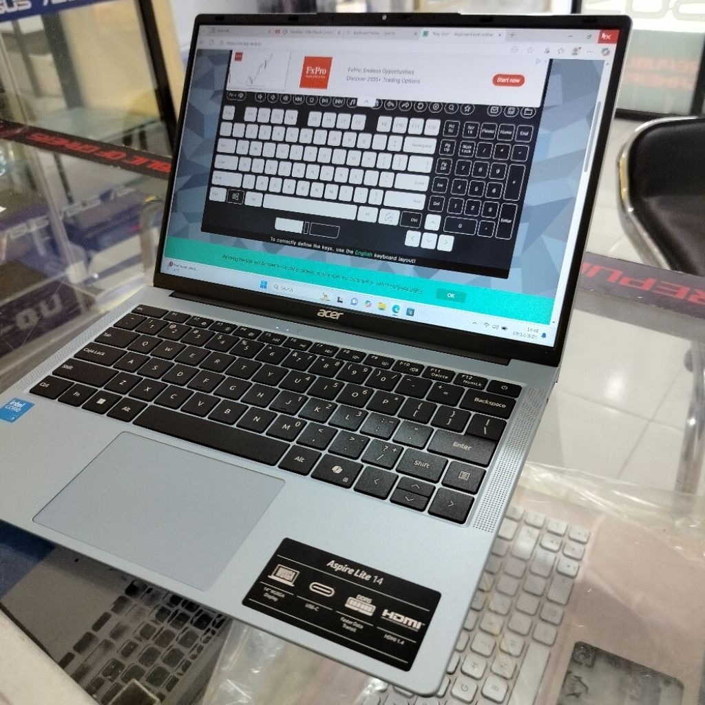 Laptop Acer Lite 14 Core i3 n355