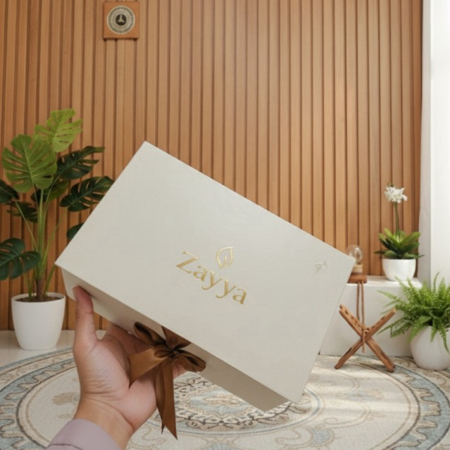 Hard Box Kado Warna Cream Pita Gold  Mukena Hari IBu Kotak Ukuran 29x19x10 Tulisan Luar Dalam