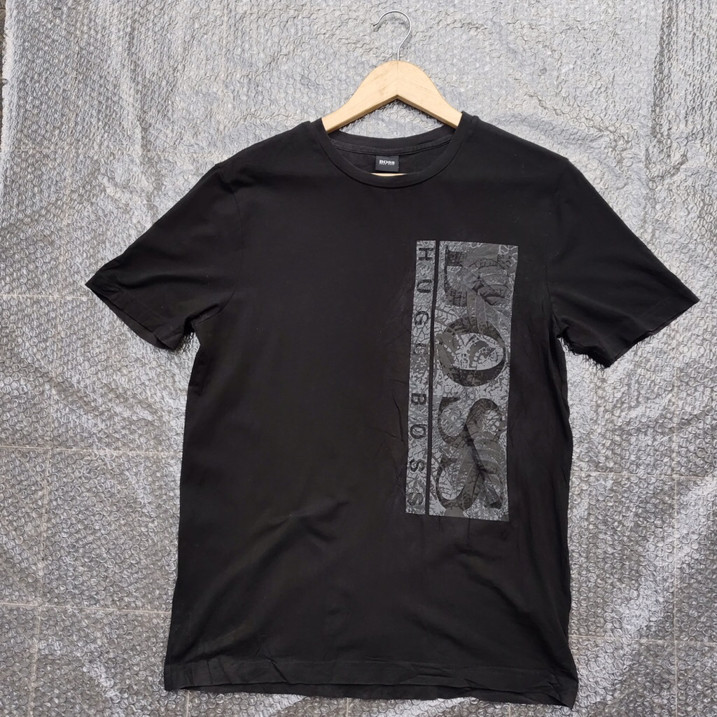 kaos Boss Tshirt Boss hitam