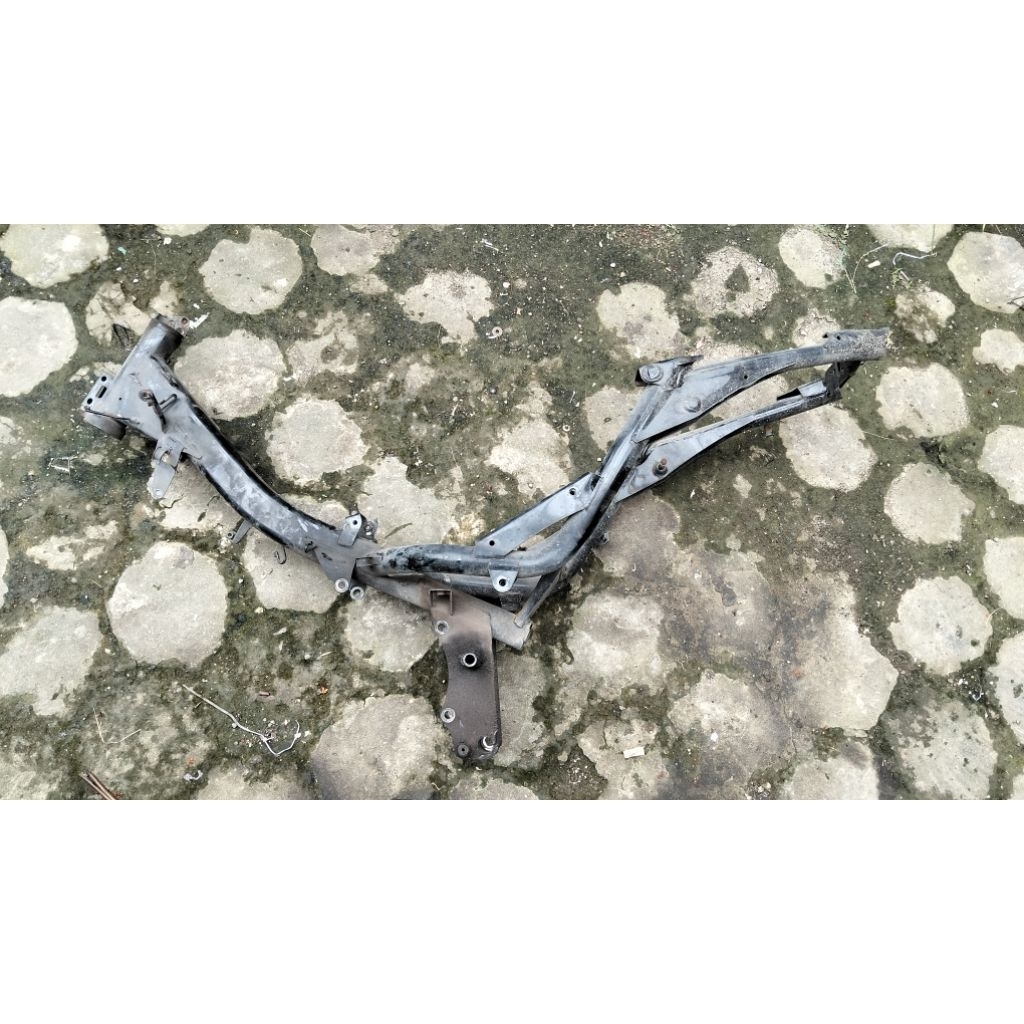 Rangka Supra 125 helm in