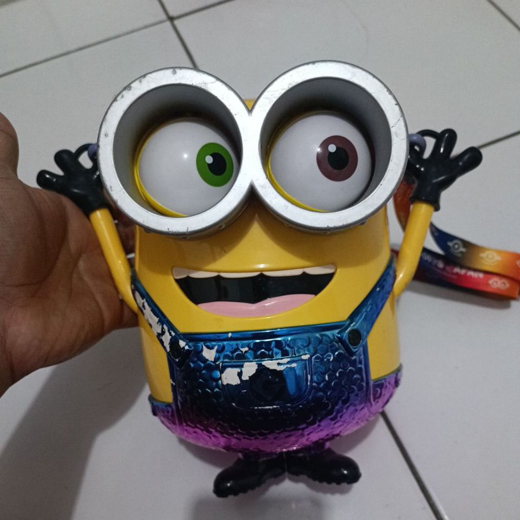 popcorn bucket Minion