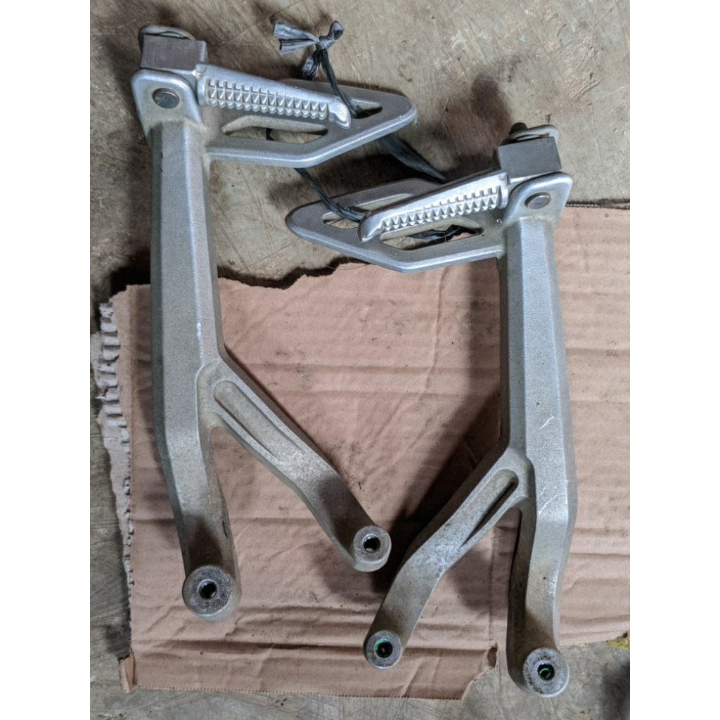 footstep belakang r15v3