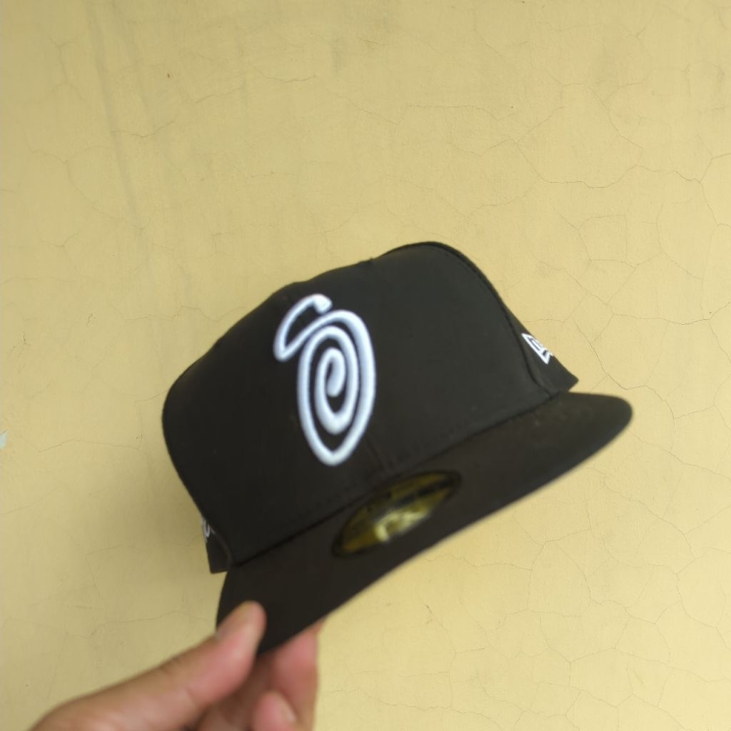 New Era stussy