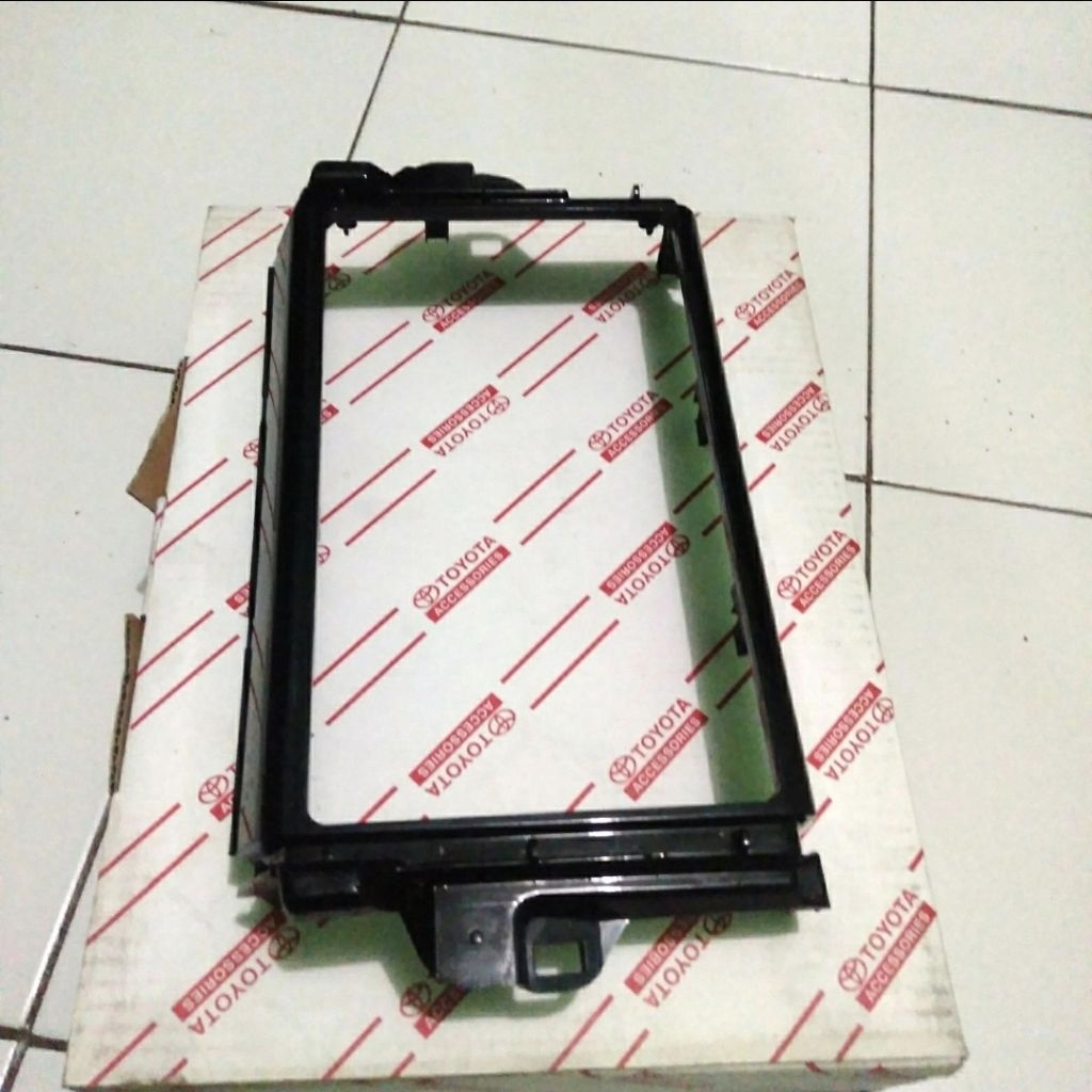 Frame panel head unit Fortuner vrz 10 #34; original ready stock