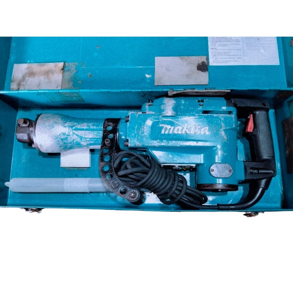 mesin bobok aspal/beton makita HM 1306