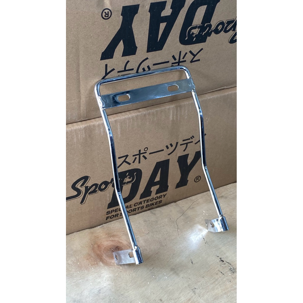 Pangkon Plat Nomor GL100 Pnp sekok ninja Depan Classic   ( Ikut Spakbor ) Besi crom bagus