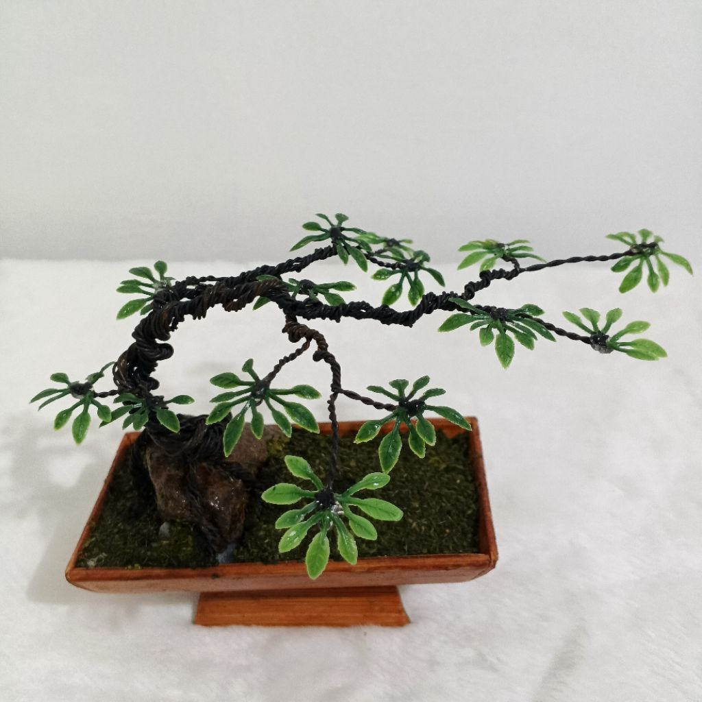 Kerajinan Tangan Bonsai Buatan Dari Bahan Batang Kawat Pot Bambu-Replika Pohon Bonsai