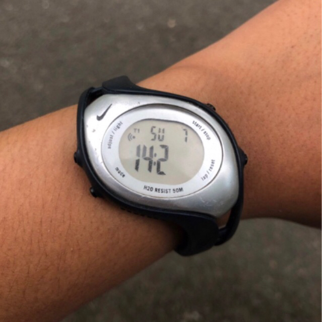 JAM TANGAN NIKE TRIAX FLY