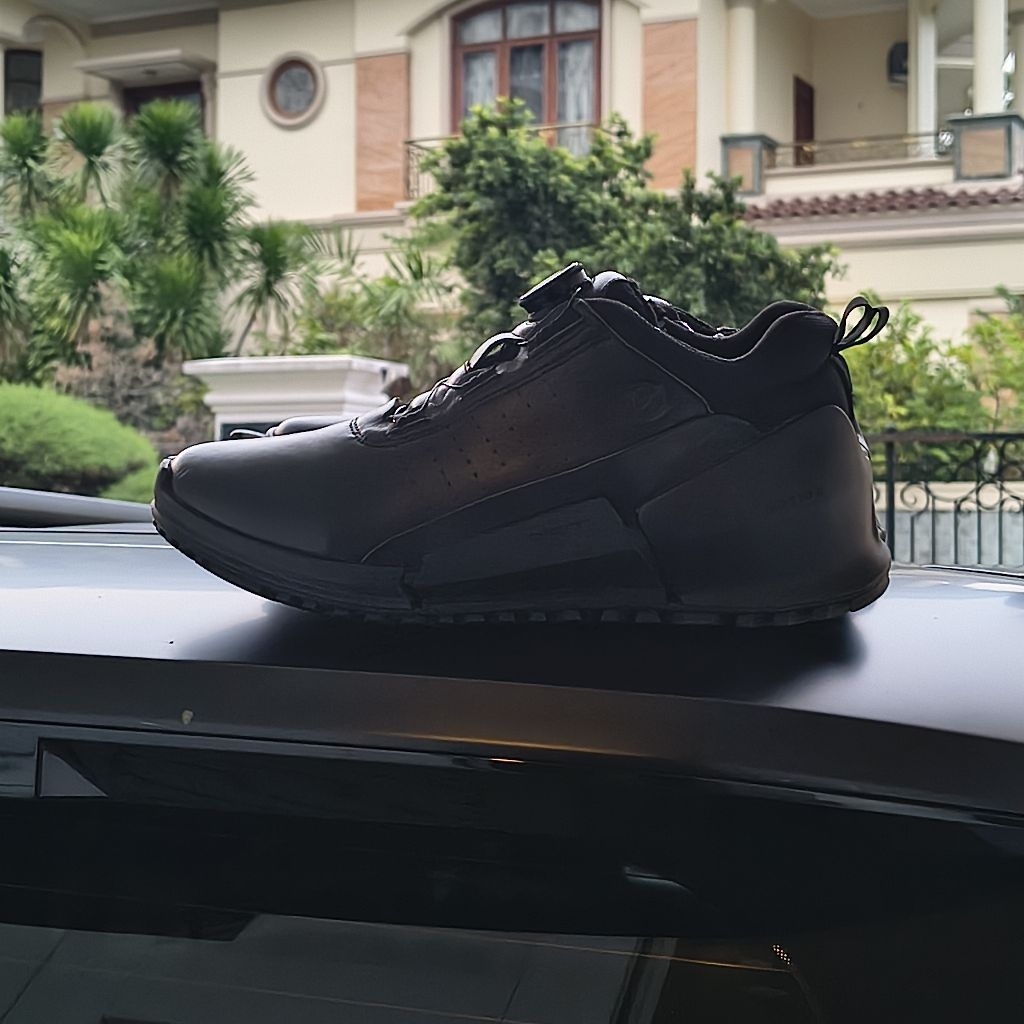 Men's Leather Sneaker ECCO Biom 2.0 BOA – Size 41 / 26 cm – Full Black – Unit Saja