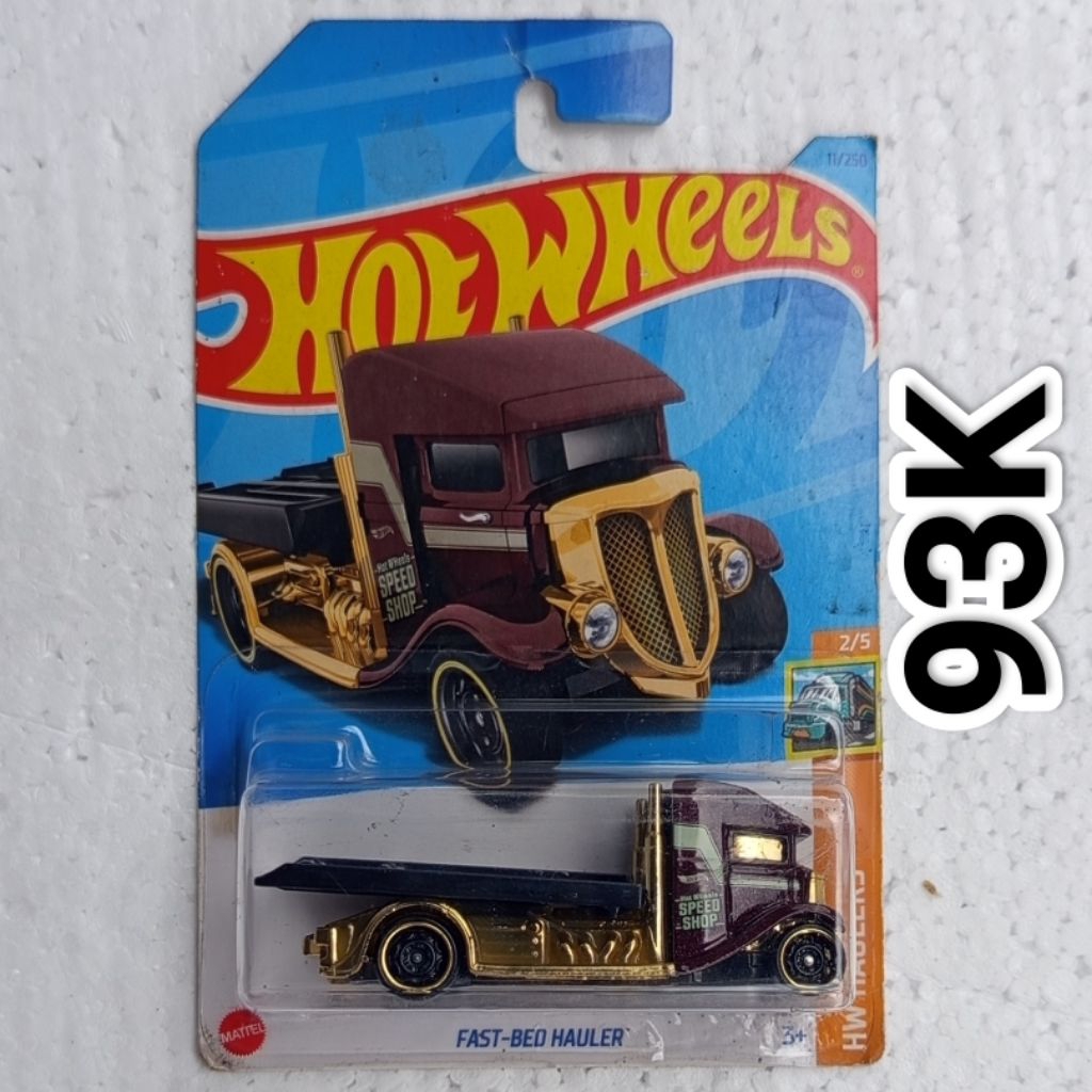 Hot Wheels Ferrari Fast Bed Hauler Towing
