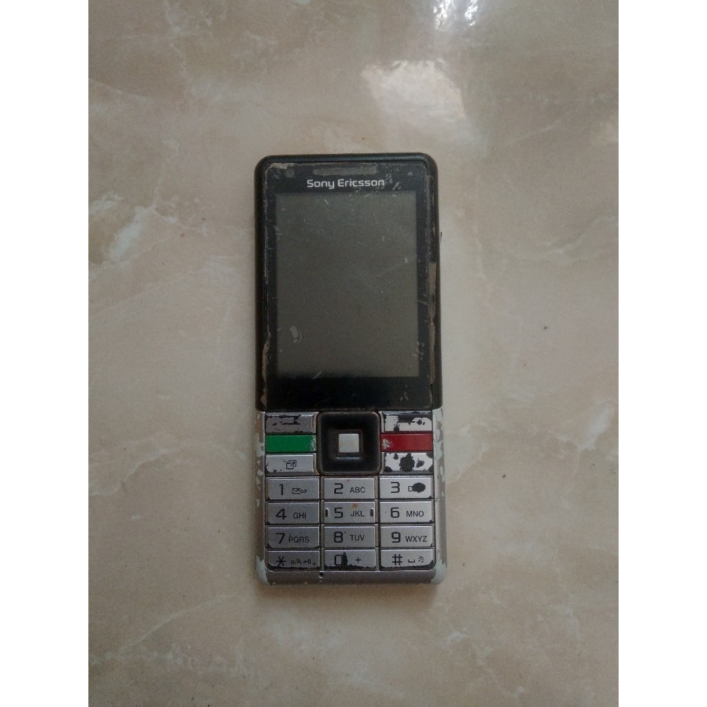 HP Sony Ericsson J105i
