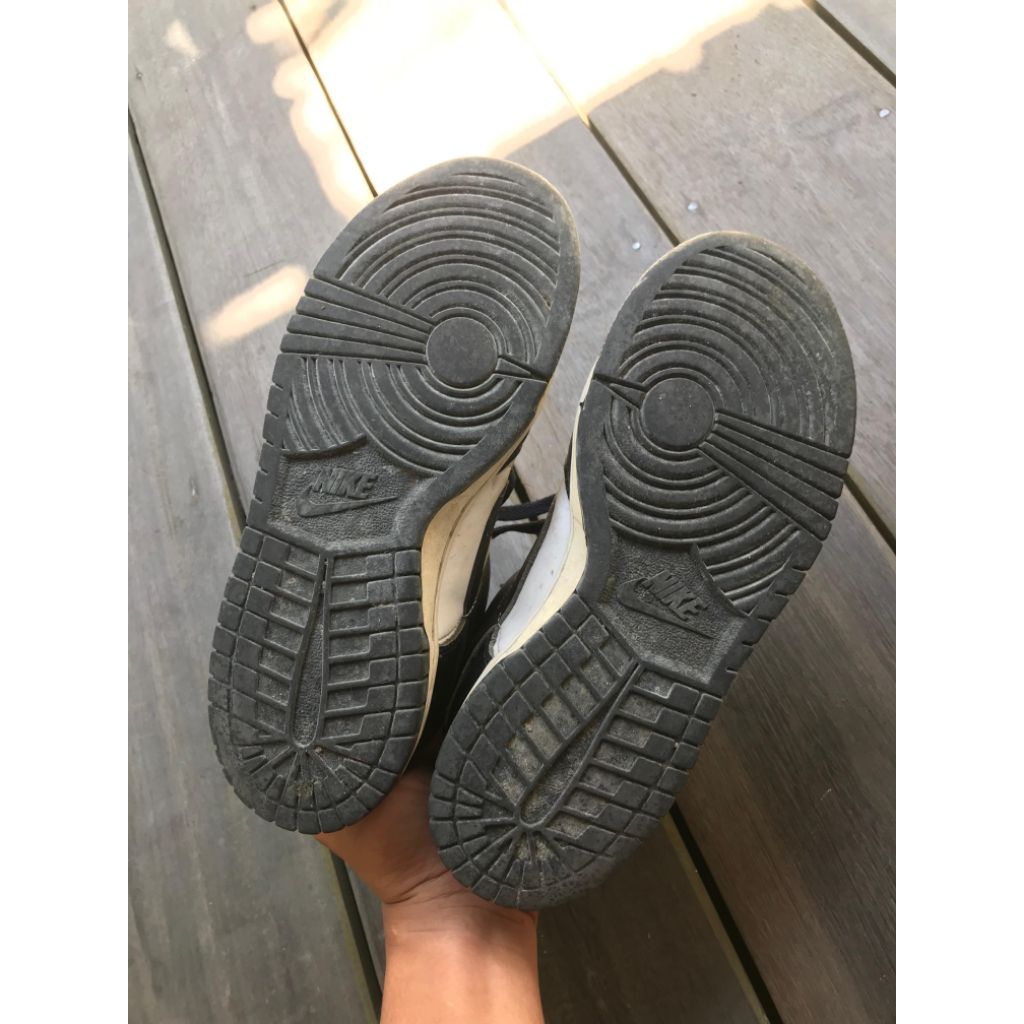 Preloved Nike Low Dunk Panda Black White Size 38,5 BTS Suga