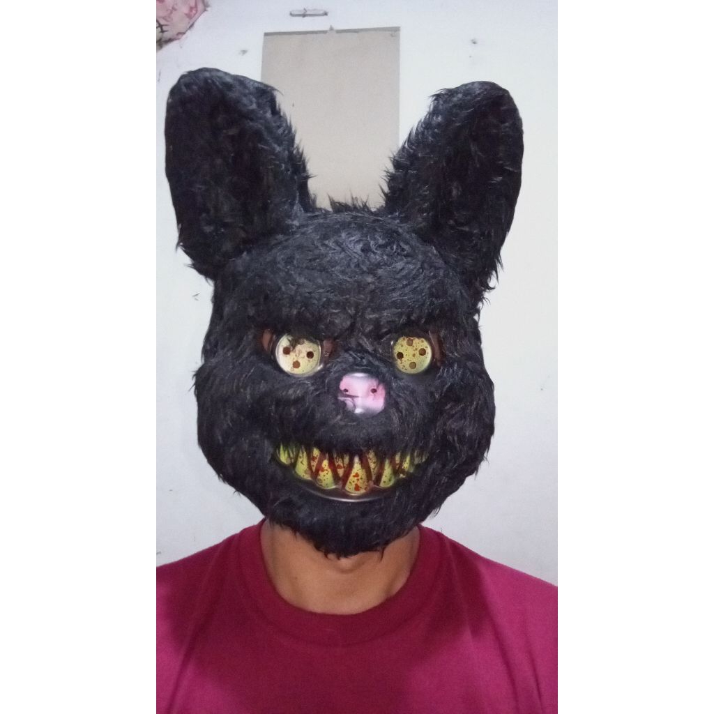 Topeng Kelinci putih Topeng kelinci putih berdarah  Topeng seram