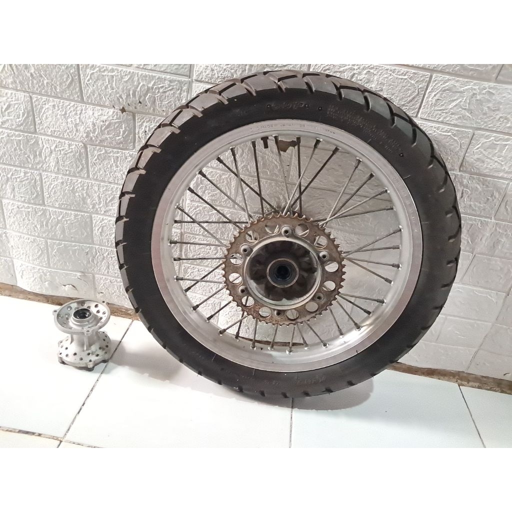 Velg wr 155 r wr155r yamaha original ori copotan standar kelengkapan seperti difoto layak pakai norm