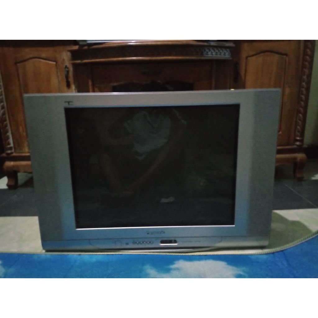 TV SHARP Second Murah 29 inchi layar datar sudah digital