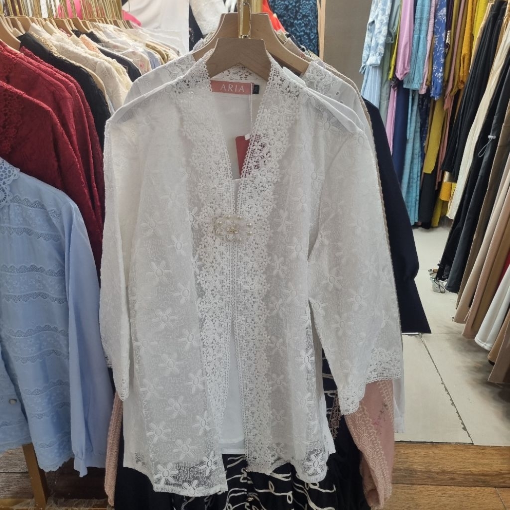 SARIMBIT BAJU COUPLE PUTIH ELFA 164 BROKEN WHITE ETHICA