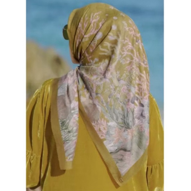 PRELOVED (Like New) Buttonscarves Little Mermaid - Mustard