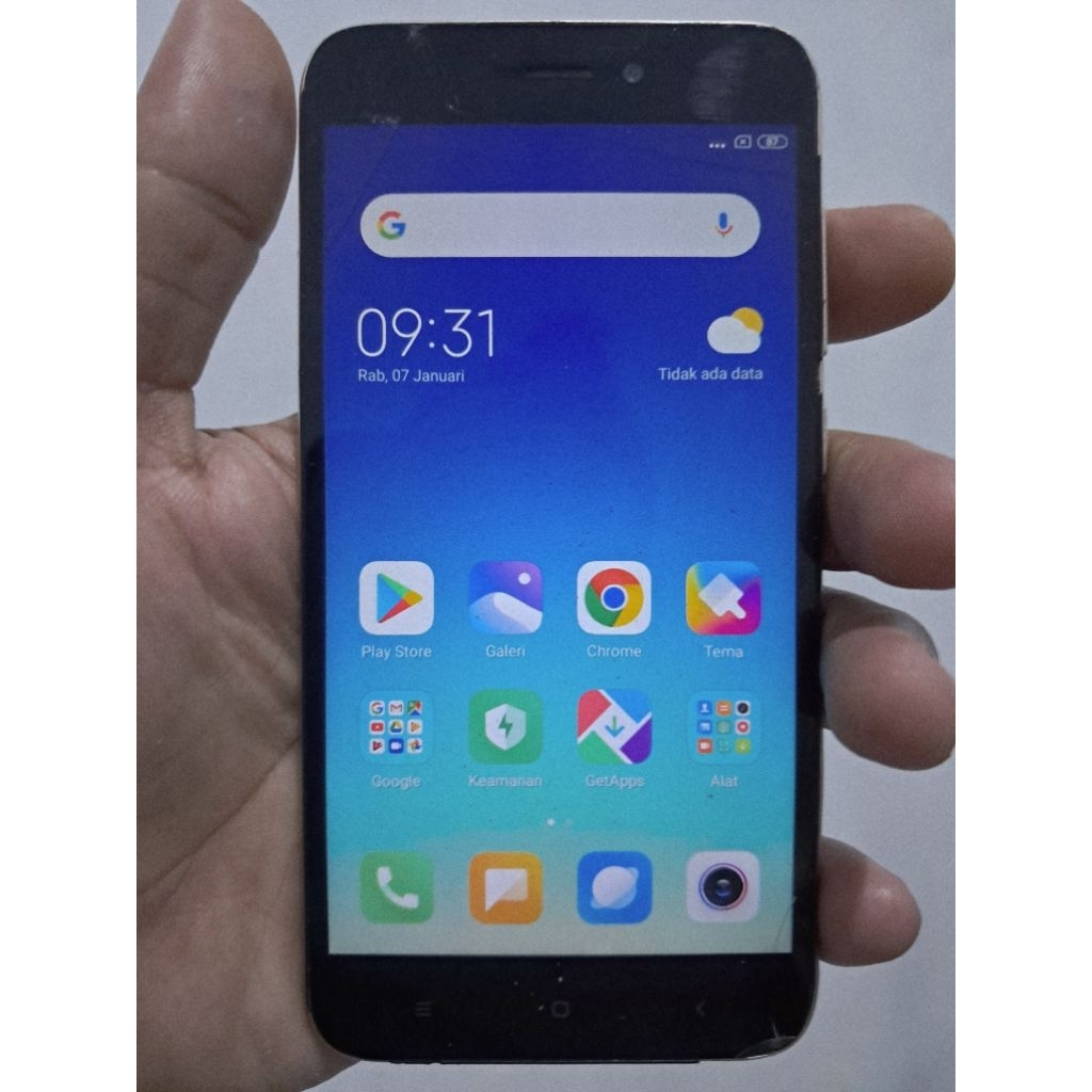 Xiaomi Redmi 5a Ram 2/16 4G ( Minus ts retak sentuh normal )
