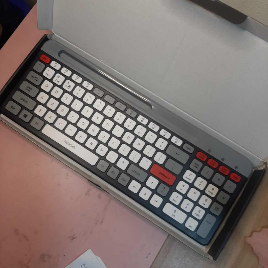 Rexus Mosaic KB 02 KB-02 Keyboard Wireless Bluetooth Dual Connection Bekas