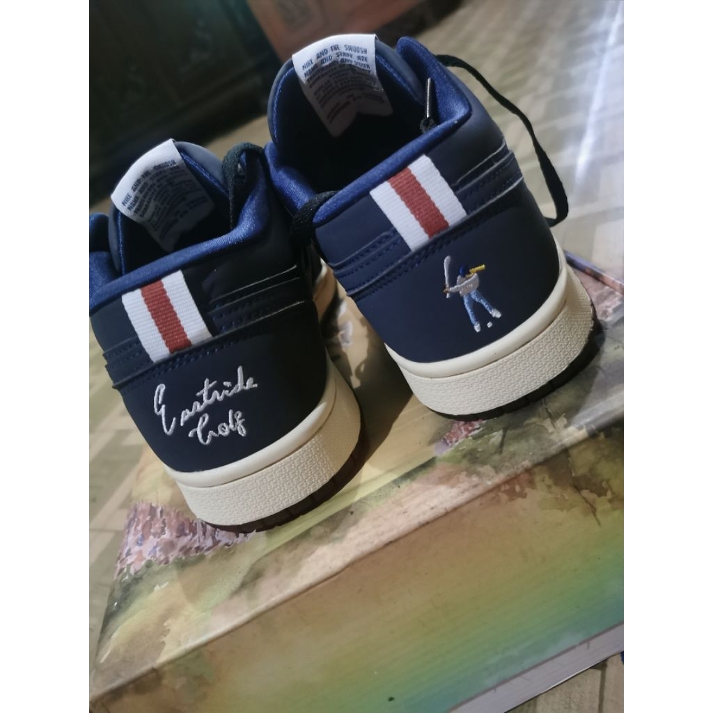 sepatu sneakers Air jordan eastside golf