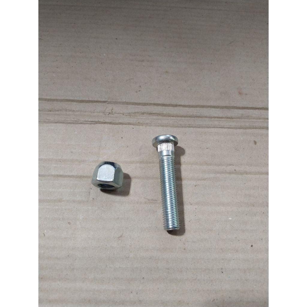 Baut Roda Toyota Hardtop Panjang
