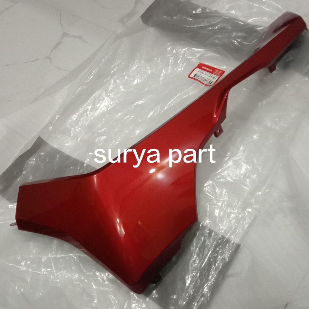 cover pijakan kaki kiri PCX160 K1Y 2025 merah glossy dek kiri bawah new PCX160 merah glossy original