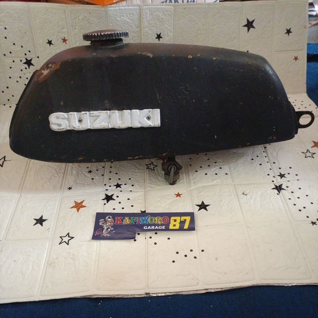 tangki Suzuki A100 tahun tua original bahan