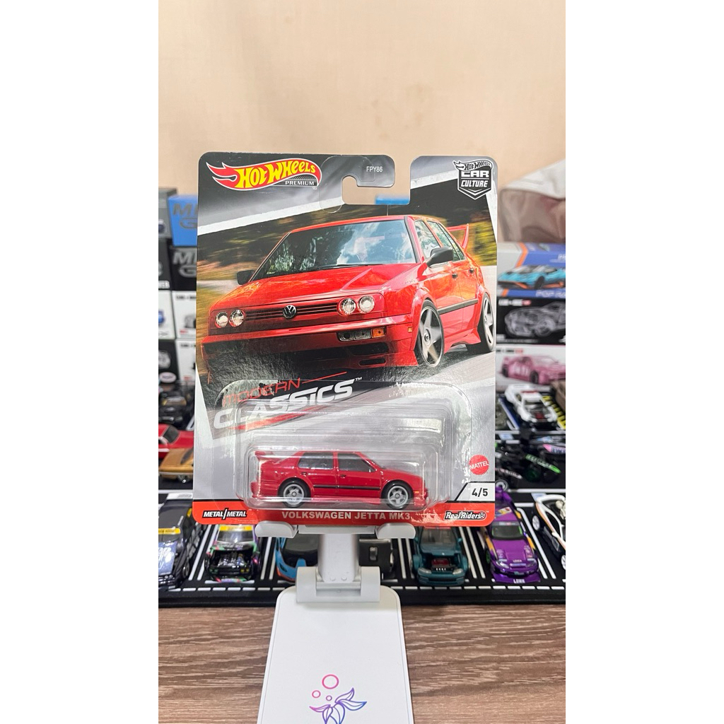 (Hotwheels Premium) Volkswagen Jetta Merah