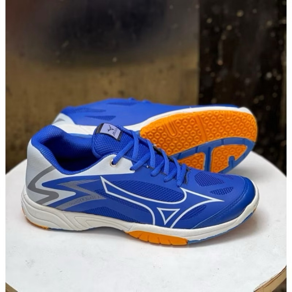 Sepatu badminton / bulutangkis / volly. sepatu mizuno running sport