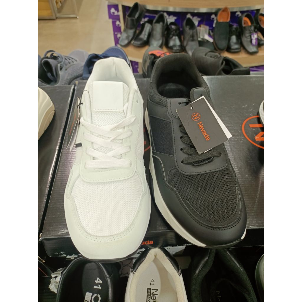 Sepatu Sneakers pria merk NEVADA