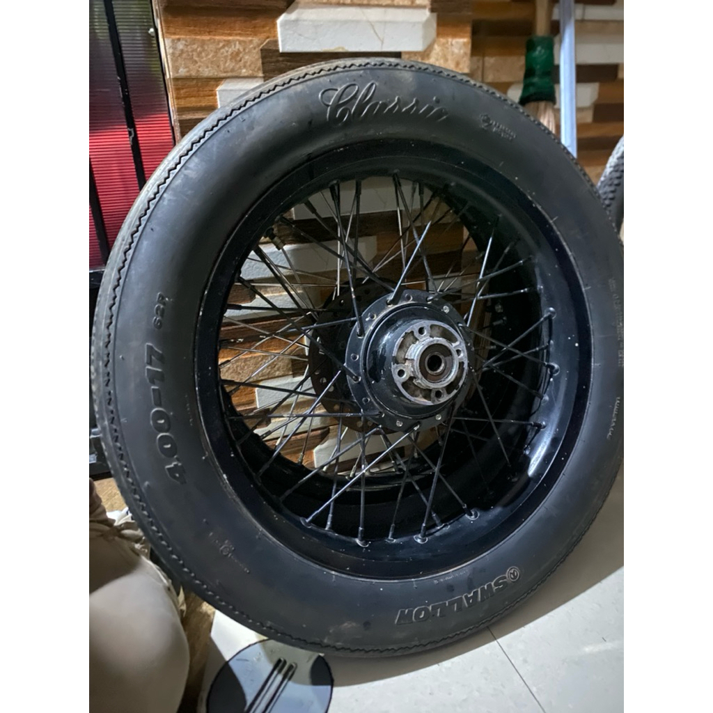 Ban Swallow Classic SB-135 ring rata 17/Ban Motor Custom/ Ban Donat