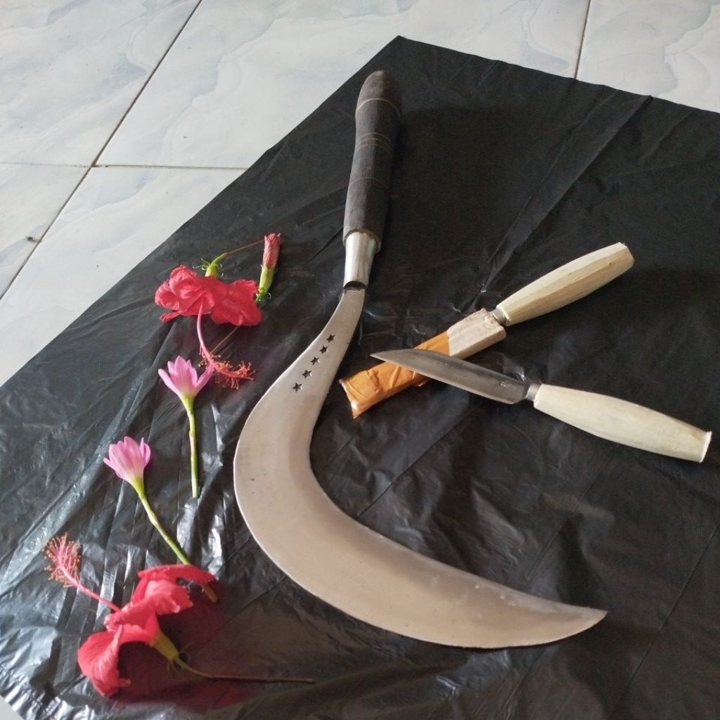 Alat berkebun tradisional arit baja ori bintang lima