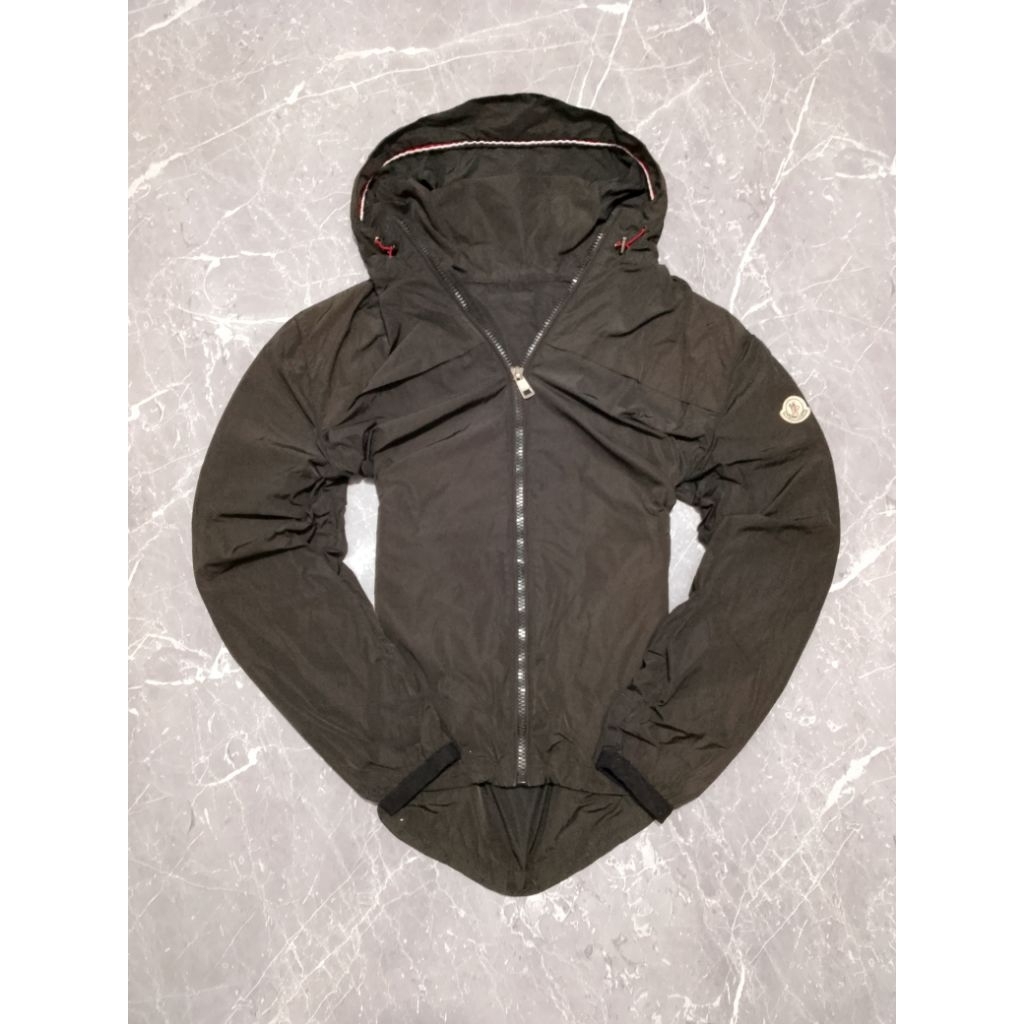 Jaket Windbreaker Moncler