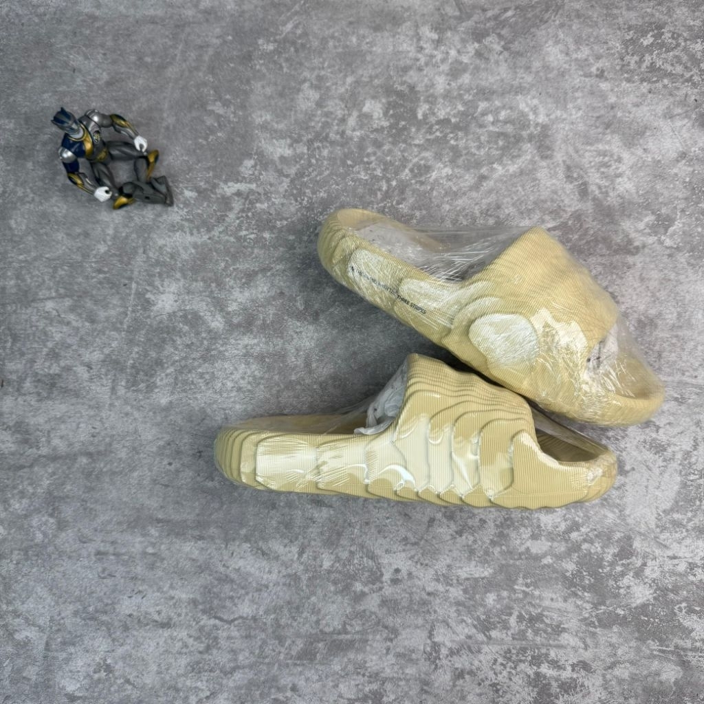 Adillette 22 Desert Sand