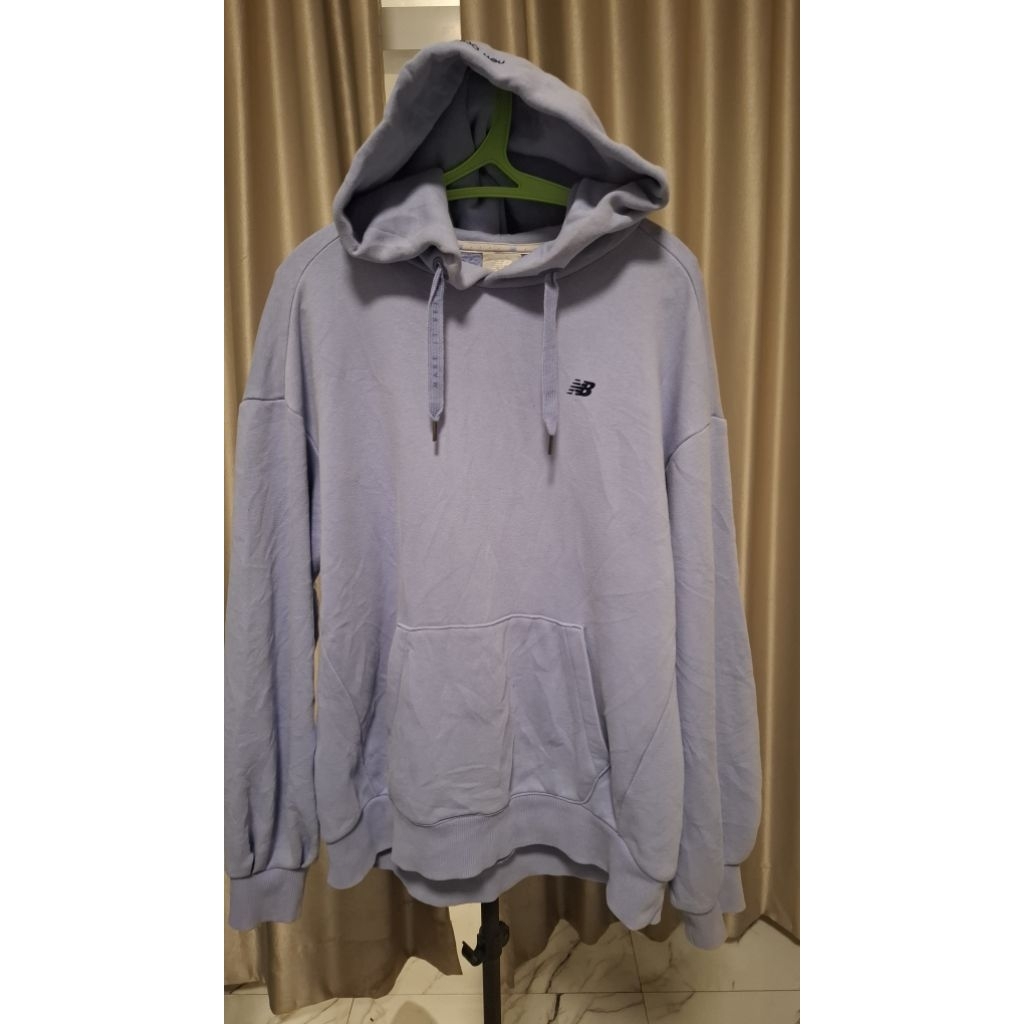 Hoodie New Balance Small Logo Velvet Warna Lilac Size XL (Ld 122 x Panjang 70)