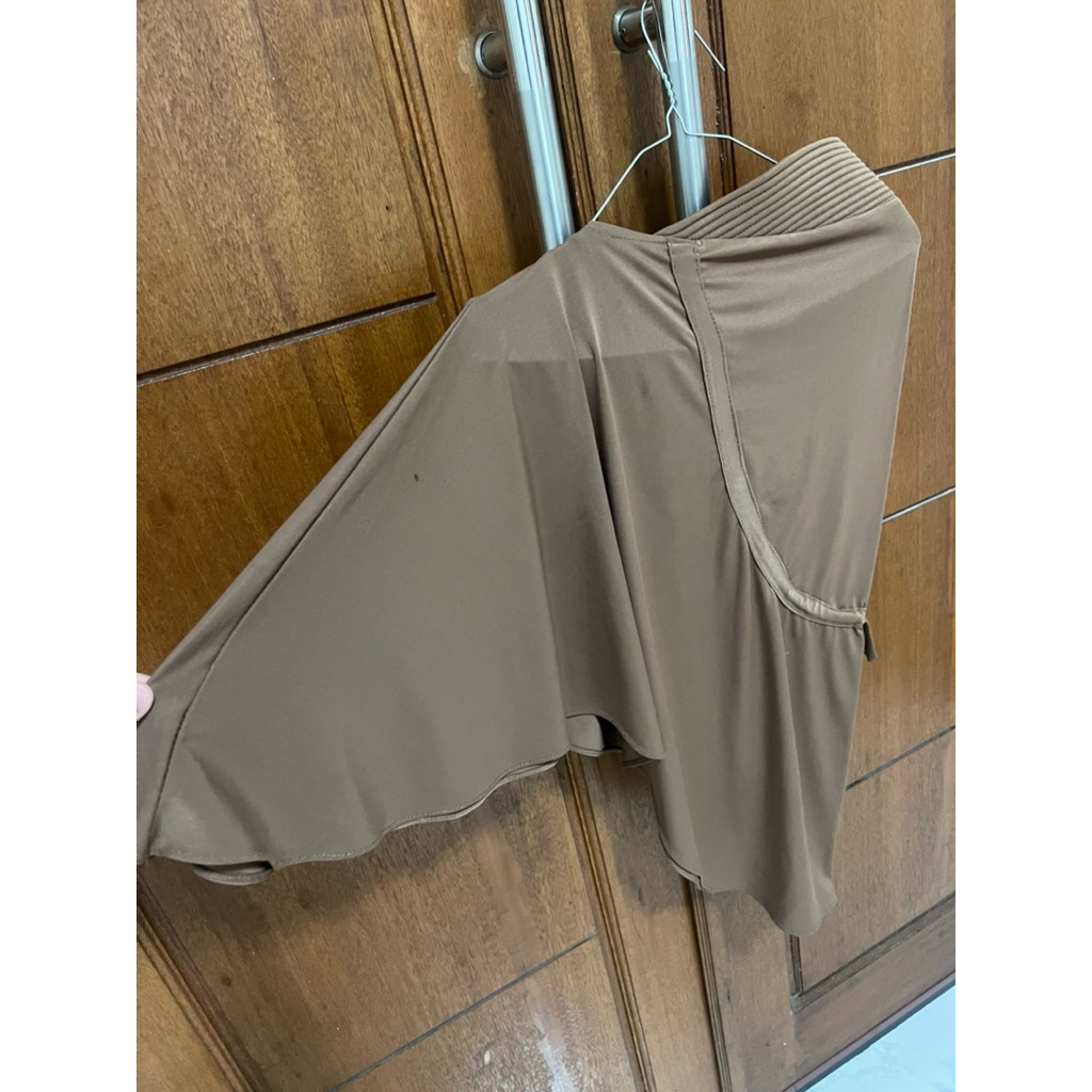 bergo tali warna mocca size L