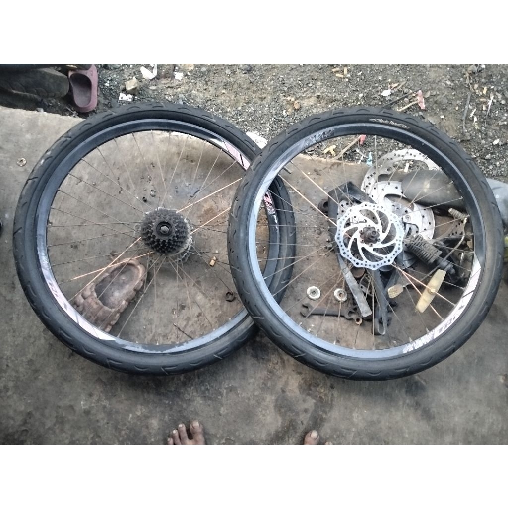 pilang belakang set BAN sepeda gunung MTB ukuran 26