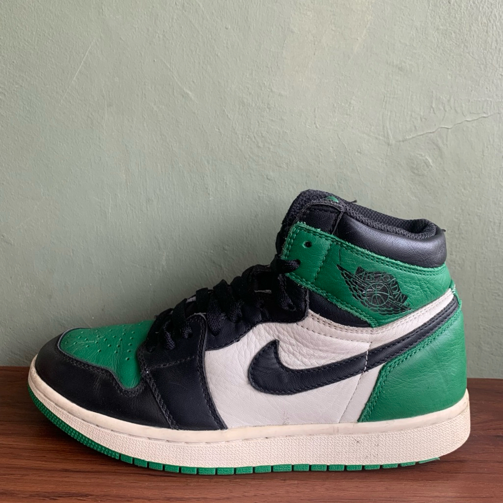 Jordan 1 Retro High Pine Green Second Size 40