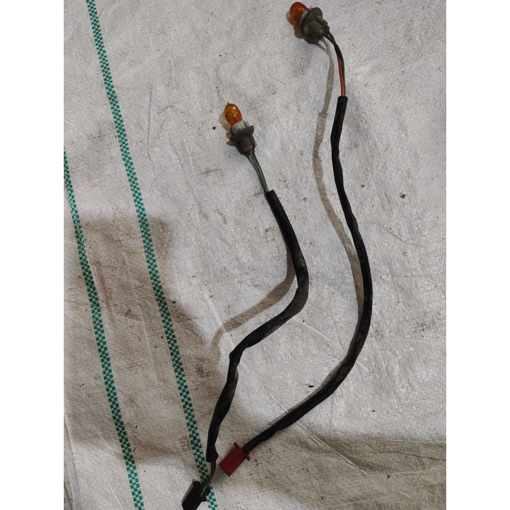 soket lampu sein depan vario 110 karbu kanan kiri