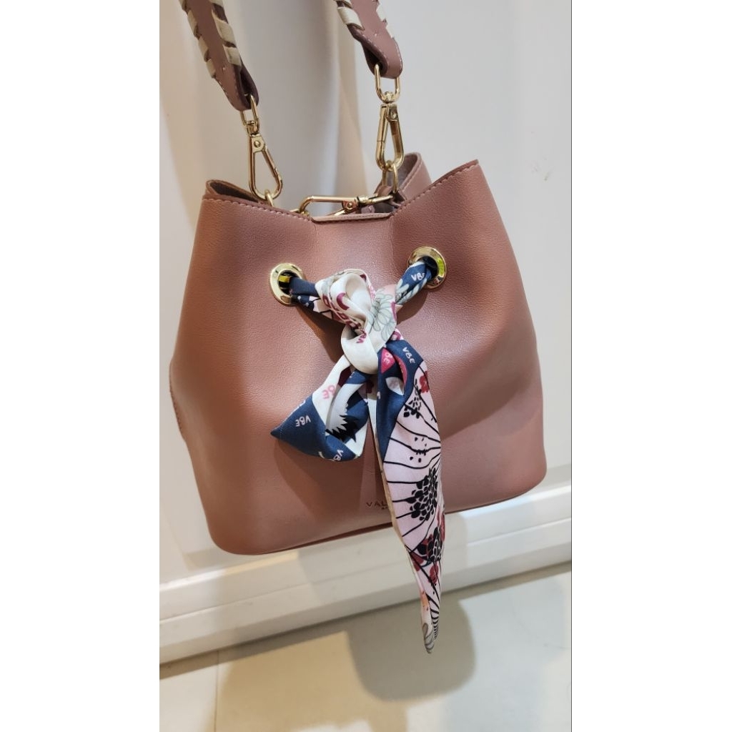 Preloved Tas Valencia by Enrica Pink