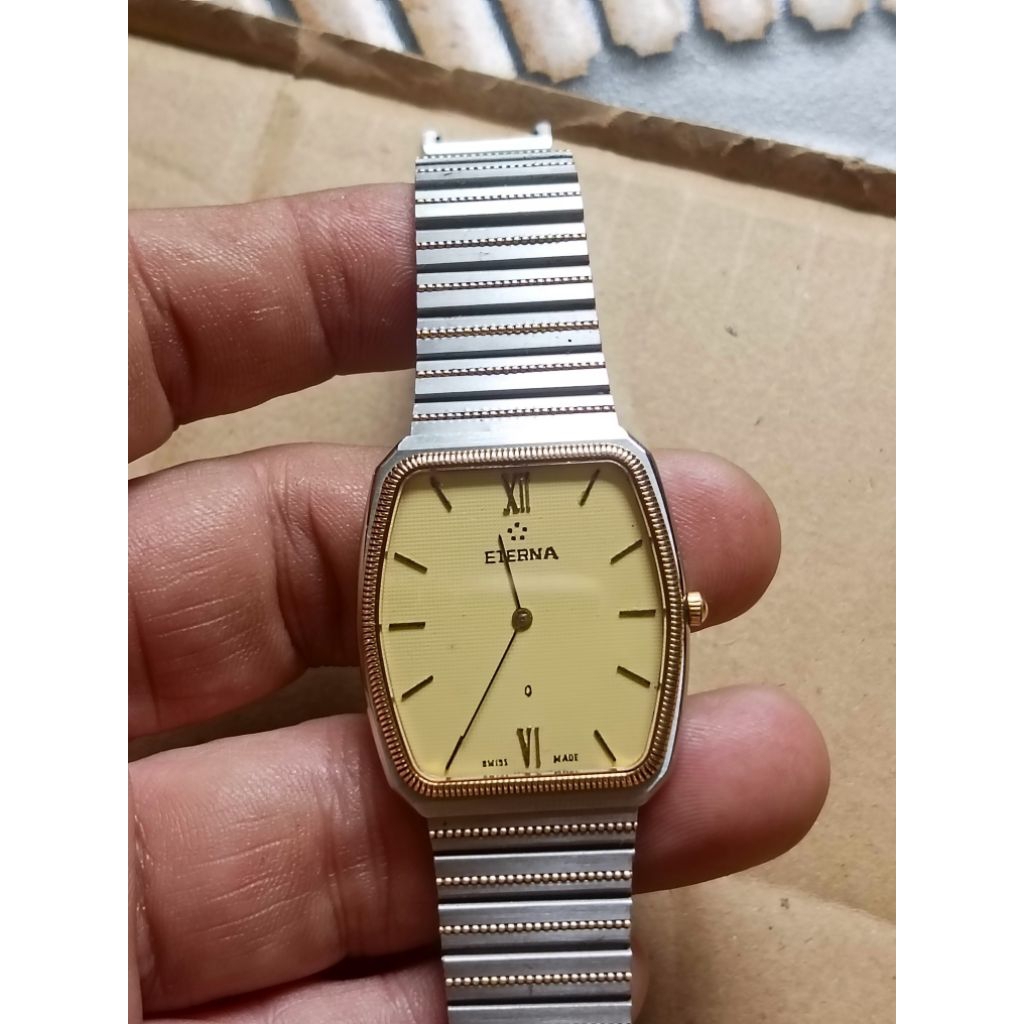 jam eterna 2 jarum Quartz ring Bezel gold