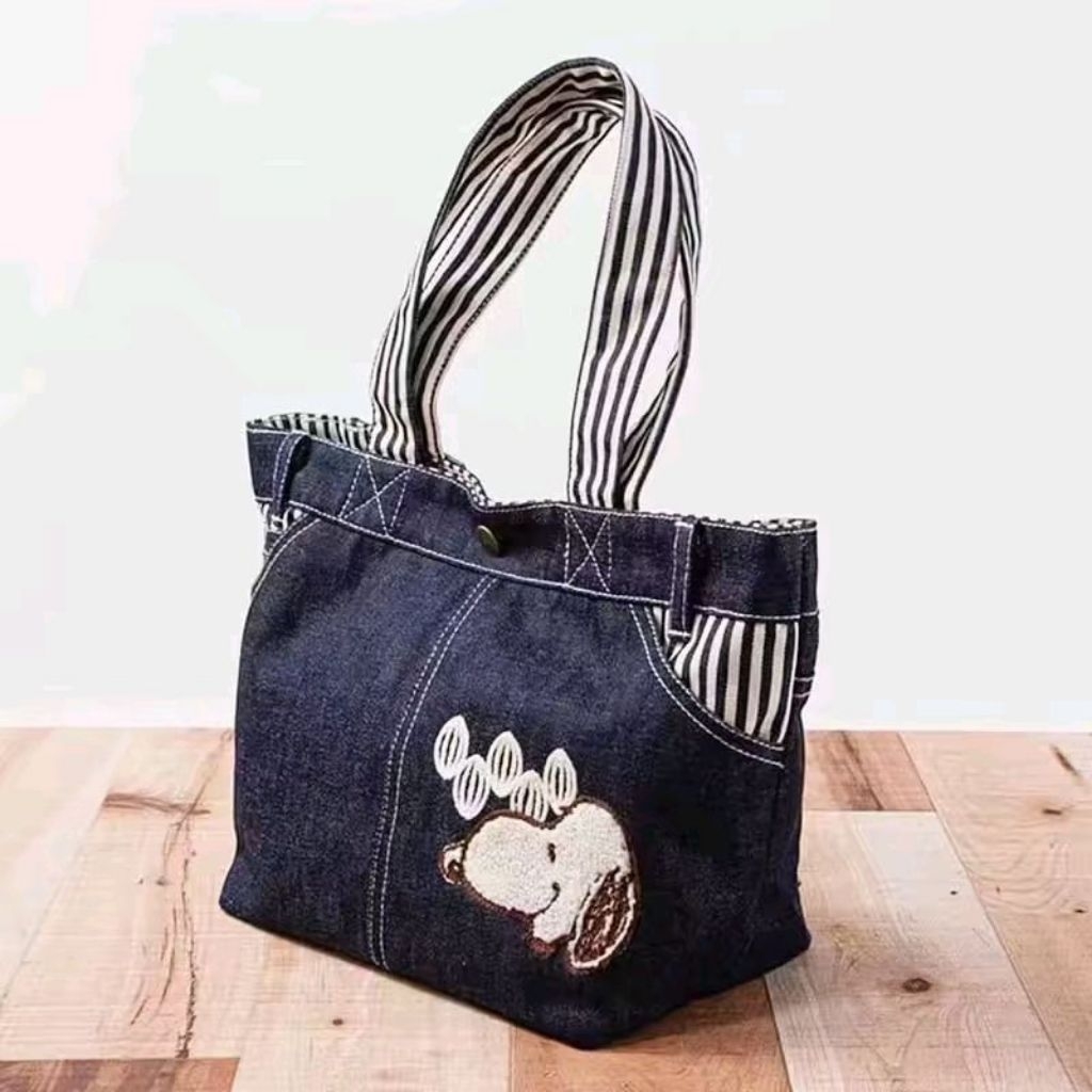 Snoopy Peanuts Denim Tote Bag Medium  Tas Denim Snoopy Peanuts Ready New